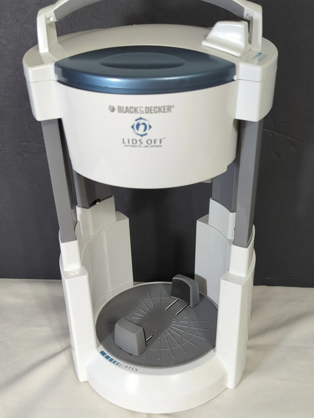Black & Decker Lids Off White & Dark Blue Lids Off Automatic Jar Opener